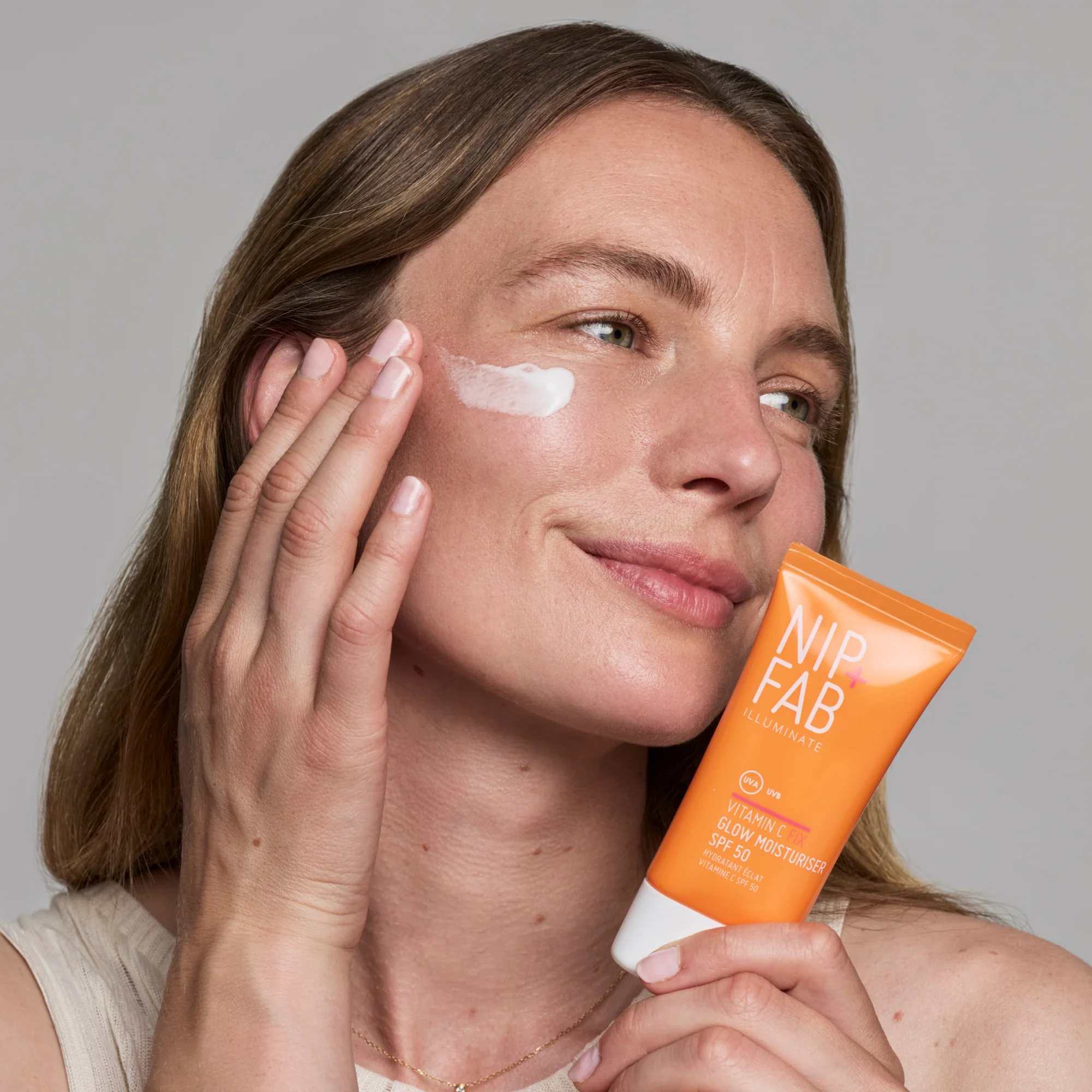 Vitamin C Fix Glow Moisturiser SPF 50 50ml - Image 2